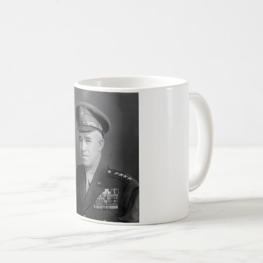 General Omar Bradley -- WWII Kaffeetasse (VorderseiteRechts)