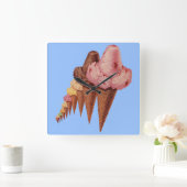 Generationen von Eiskästen Quadratische Wanduhr (Zuhause)