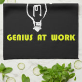 Genie bei der Arbeit Küchentuch (Gefaltet)