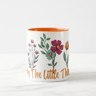 Genießen Sie das Kleine Vintag Zweifarbige Tasse