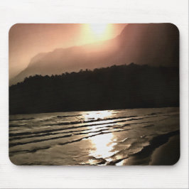 Genießen Sie den farbenfrohen Abend am Strand Mousepad