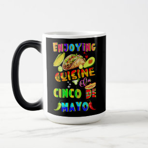 Genießen Sie die Küche im Cinco de Mayo Verwandlungstasse