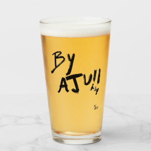 Genießen Sie Ihr Bier. mit diesem Glas