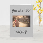 **GENIESSEN SIE IHREN **20.** GEBURTSTAG!!!** GEBU KARTE (Gelbe Blume)