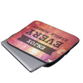 Genießen Sie jeden Single-Moment Laptopschutzhülle (Vorne Knopf)