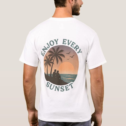"Genießen Sie jeden Sonnenuntergang - Retro Beach" T-Shirt (Rückseite)