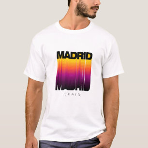 Genießen Sie Vintage Colorful Madrid Spanien Novel T-Shirt