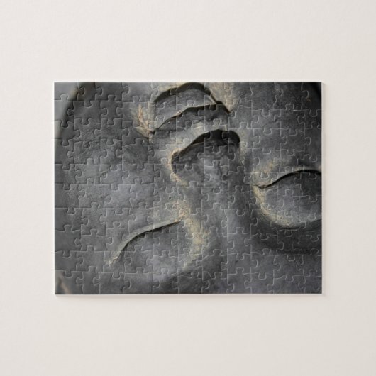 Gentle Buddha Face Stone Skulptur Puzzle (Horizontal)