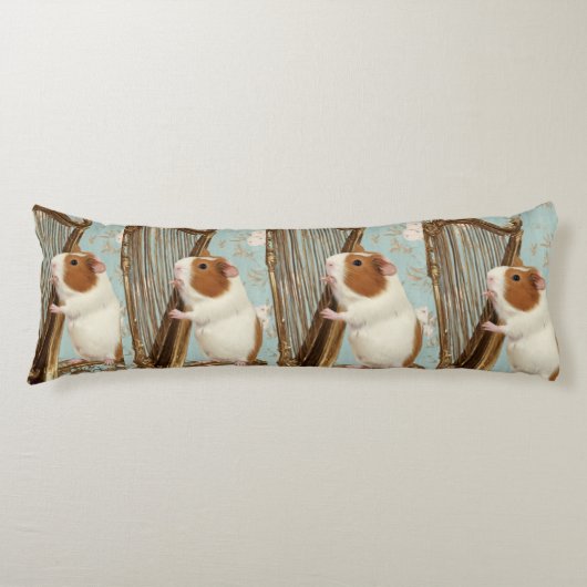Gentle Harp Melody Guinea Pig Body Pillow Seitenschläferkissen (Vorderseite)