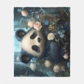 Gentle Panda Bear zwischen Dschungel-Rose Fleecedecke (Vorderseite)