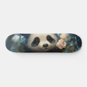 Gentle Panda Bear zwischen Dschungel-Rose Skateboard (Horizontal)