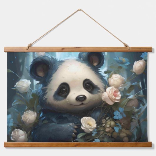Gentle Panda Bear zwischen Dschungel-Rose Wandteppich Mit Holzrahmen (Vorne)