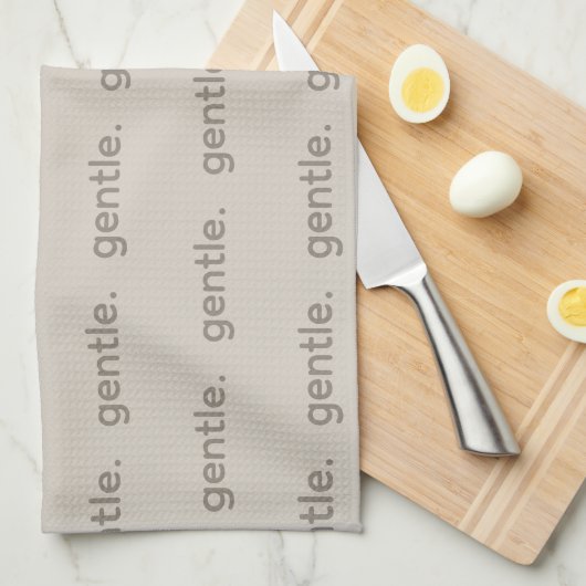 Gentle Repeated Word Pattern Cozy, Calm & Soft  Geschirrtuch (Viertel Falte)