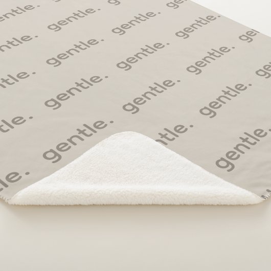 Gentle Repeated Word Pattern Cozy, Calm & Soft  Sherpadecke (3/4)
