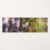 Gentle Waterfall Woodland Brook Yogamatte (Vorderseite (Horizontal))
