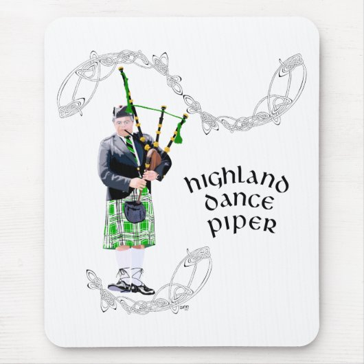 Gentleman Bagpiper in Green Kilt Mousepad (Vorne)