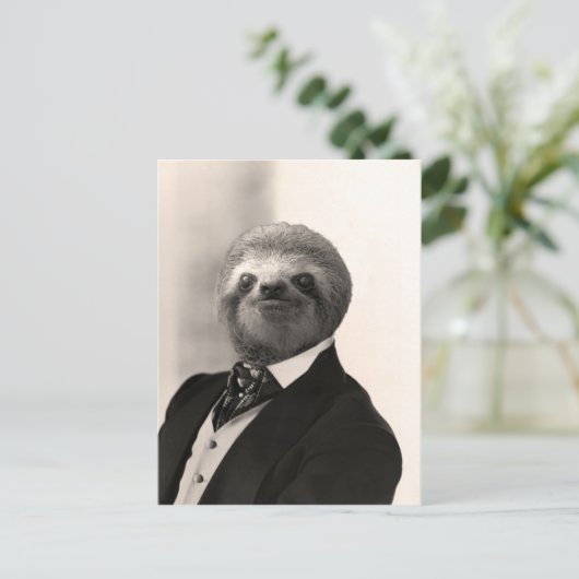 Gentleman Sloth #4 Postkarte (Stehend Vorderseite)