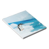 Gentoo Pinguin, Pygoscelis Papua, springt ab Notizblock (angewinkelt)