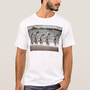 Gentoos auf dem Strand T-Shirt