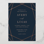 Geo Frame Foil bearbeitbare Farbe Einladung Hochze<br><div class="desc">Feiern Sie den Absolvent in Ihrem Leben im Stil! Entworfen von Berry Berry Sweet (www.berryberrysweet.com). Besuchen Sie unsere Website für moderne und stilvolle Einladungen,  Ankündigungen und personalisierte Geschenke.</div>