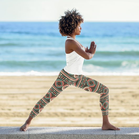 Geo Retro Circles Capri Leggings