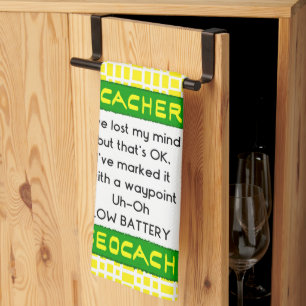 Geocacher verlor den Geist in Grün Geschirrtuch