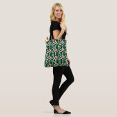 GeoChic: Stilvolle Geometrie Tasche (Am Model)