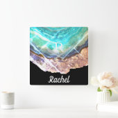 Geode Agate Monogram Name Template Green Sparkling Quadratische Wanduhr (Zuhause)