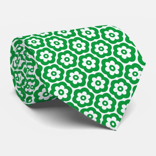 Geometric 280514 (03) - Grass Green on White Krawatte (Gerollt)