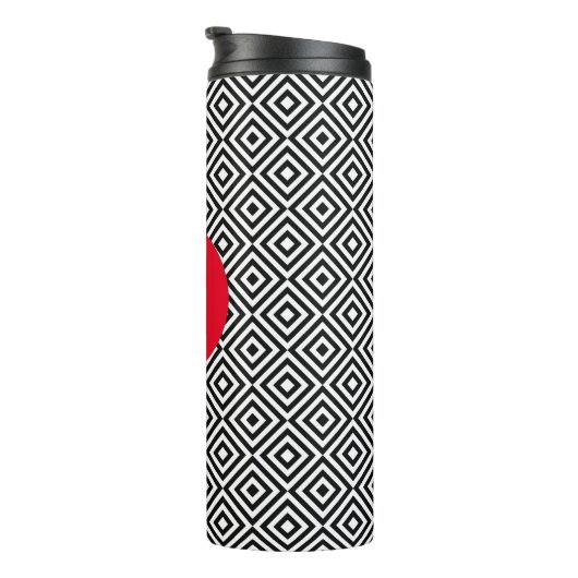 Geometric Black and White Pattern Red Monogram Thermosbecher (Nach rechts gedreht)