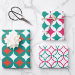 Geometric Classic Red Green White Christmas Geschenkpapier Set<br><div class="desc">Ein Verpackungspapier,  das mit einem roten,  grünen und weißen geometrischen klassischen Muster entworfen wurde,  eine großartige Idee für die Verpackung von Weihnachtsgeschenken.</div>