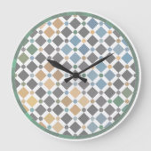 Geometric Diamond Pattern Wall Clock – Modern Alha Große Wanduhr (Vorderseite)