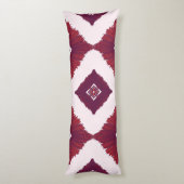 Geometric Ethnic Pattern Body Pillow – Burgundy Re Seitenschläferkissen (Rückseite (Vertikal))