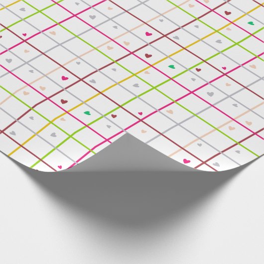 Geometric Grid Pattern with Scattered Hearts Geschenkpapier (Ecke)