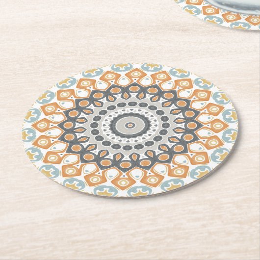 Geometric Mandala in Orange, Gray, and Blue Runder Pappuntersetzer (Angewinkelt)