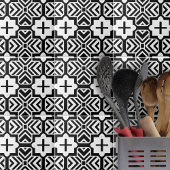 Geometric Modern Mosaic Pattern in Black and White Fliese