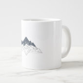 Geometric Mountain Outline Personalized Family Nam Jumbo-Tasse (Vorderseite Rechts)
