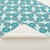 Geometric Ornate Floral Pattern Blue and Teal Sherpadecke (3/4)