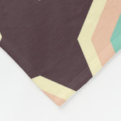 Geometric pattern with alternating dark star shape fleecedecke (Ecke)