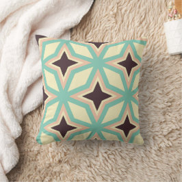 Geometric pattern with alternating dark star shape kissen
