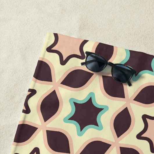 Geometric pattern with star shapes in brown and t Strandtuch (Beispiel)
