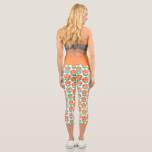 Geometric Rose Love Capri Leggings (Rückseite)
