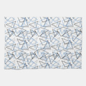 Geometric shapes in chalk on white geschirrtuch (Horizontal)