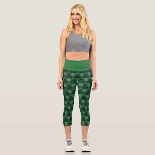 Geometric St Patricks day Celtic Triskele Kleeblat Capri Leggings (Vorderseite)