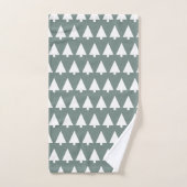 Geometric Xmas Tree Pattern Minimum Sage Green | Handtuch (Handtuch)