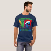Geometrie-Dashing durch den Schnee Sleep Dash Game T-Shirt (Vorne ganz)