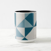 Geometrisch gestaltete Tasse (Zentrum)