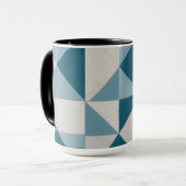 Geometrisch gestaltete Tasse (Vorderseite Links)