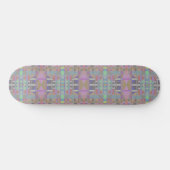 Geometrisch grün Lila rosa Skateboard (Horizontal)