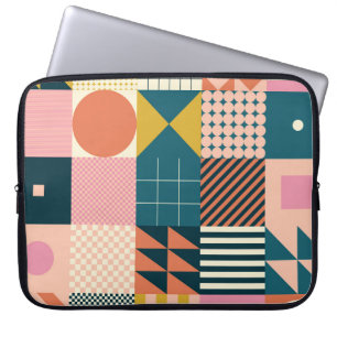 Geometrisch modern Abstrakt: Farbiges Design Laptopschutzhülle